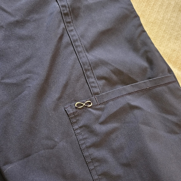 Cherokee Infinity Navy Blue Scrub Set Medium Top & Petite Medium Pants Nice Set - Picture 5 of 13